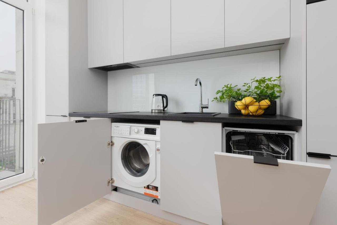 Spacious Apartment With Panoramic View Of Warsaw By Noclegi Renters Exterior photo