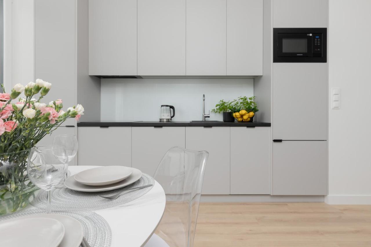 Spacious Apartment With Panoramic View Of Warsaw By Noclegi Renters Exterior photo